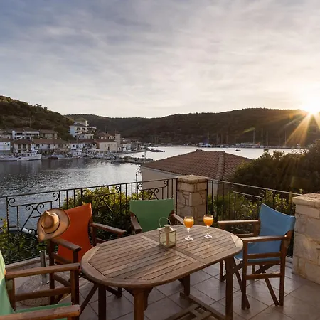 Plaka's House Katomerion